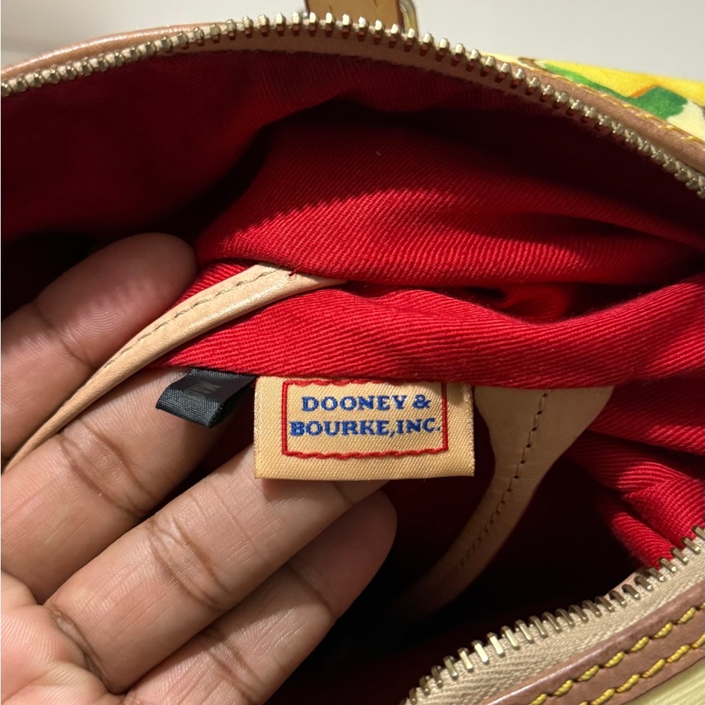 Dooney & Bourke Hibiscus Floral Barrel Satchel – Rare Vintage Colorful Beauty - Picture 8 of 10